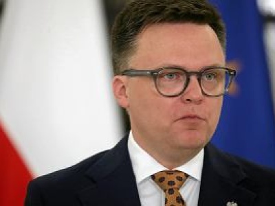 Media: Szymon Hołownia odda swoją partię. Polskę 2050 czekają radykalne zmiany. I duże ryzyko