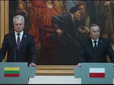 ANDRZEJ DUDA OSKARŻA PREMIERA DONALDA TUSKA O ZDRADĘ?!