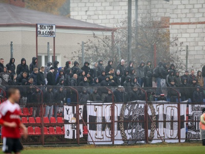 Przerwany mecz w Tarnobrzegu. Skandaliczne zachowanie fanów Sandecji