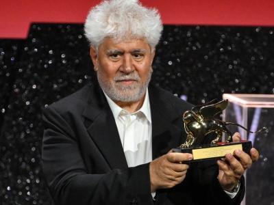 Pedro Almodovar otrzymał Złotego Lwa na słynnym festiwalu. Pokonał 