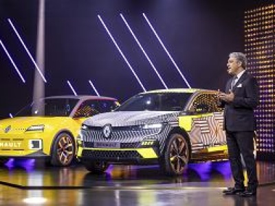 Elektryfikacja obraca się przeciwko branży. Dyrektor Renault mówi o miliardowych karach