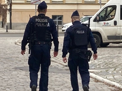 Policja szuka chętnych do pracy. Ile można zarobić? Kwoty są zaskakujące