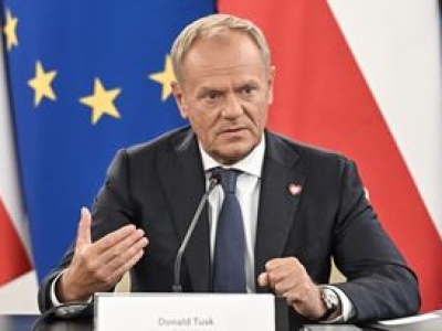 Tusk uchylił kontrasygnatę. Co trzeci Polak pozytywnie ocenia decyzję