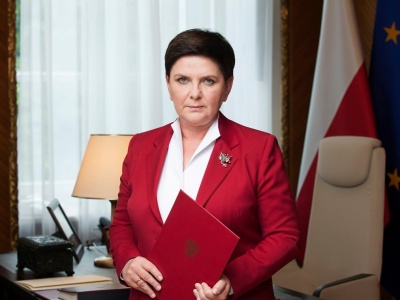 Szydło: Tusk igra z prawem i za nic ma praworządność