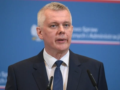 Wewnętrzne rozliczenia KO ws. Collegium Humanum? Siemoniak: Nie ma świętych krów