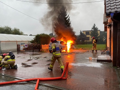 Pożar samochodu osobowego