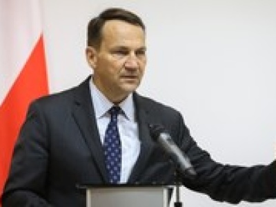 Sikorski w Kijowie. Mówił o zbrodni wołyńskiej i samolotach MiG-29 dla Ukrainy