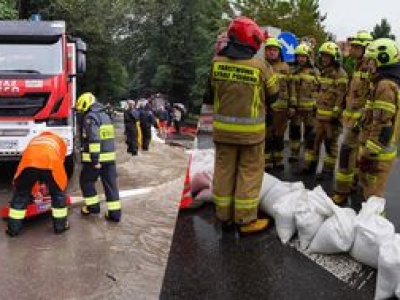 Ściągają specjalne kompanie na Dolny Śląsk