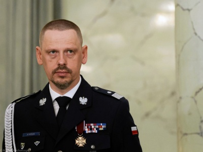 Dachował samochód z Komendantem Głównym Policji. Marek Boroń trafił do szpitala