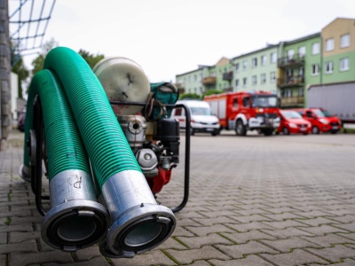 Świętokrzyscy strażacy pomagają w walce z powodzią w województwie opolskim