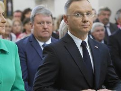 Polska walczy z powodziami, a Dudowie brylują na Dożynkach Prezydenckich. Tak wyglądają