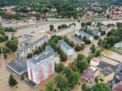 Alarm przeciwpowodziowy we Wrocławiu, nadzwyczajne posiedzenie rządu [RELACJA NA ŻYWO]