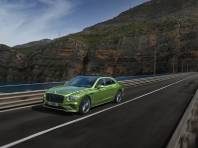 Hybrydowy i niesamowicie mocny nowy Bentley Flying Spur