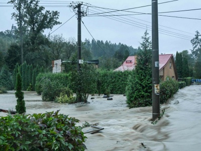 Dramat w Czechach. Na Odrze pękła zapora ochronna