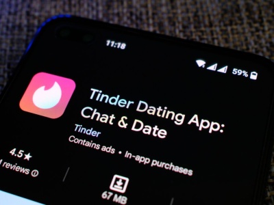 Jakie Tinder opinie ma w 2024 roku? Oto co napisali polscy użytkownicy aplikacji