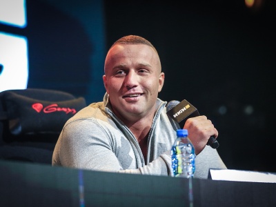 Szalone starcie na FAME MMA! Denis Załęcki zmierzy się z dwoma rywalami!