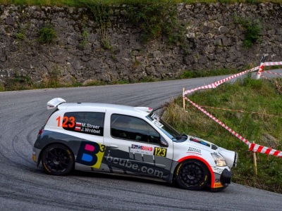 Michał Streer w Renault Clio na podium rajdu tysiąca zakrętów, czyli Rally 1000 Miglia 2024