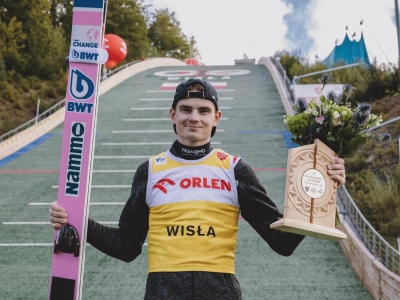 FIS Grand Prix w Wiśle. Niezwyciężony Marius Lindvik. Dobry występ polskich skoczków