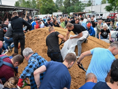 We Wrocławiu ziści się koszmar? Pęknięty wał!