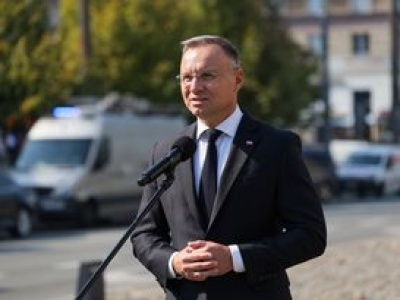 Duda nie pojechał do powodzian. Zrobił coś innego