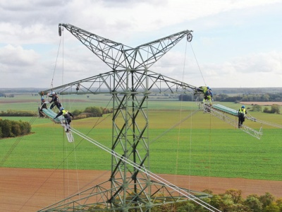 Czy system elektroenergetyczny jest odporny na powodzie? Operator uspokaja