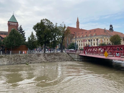 Fala powodziowa we Wrocławiu. Ratusz: Mogą pojawić się przesiąki