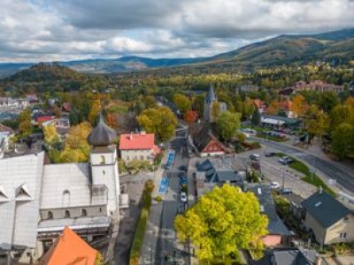 Nie odwołuj rezerwacji. "Ucieczka gości pogłębia kłopoty"