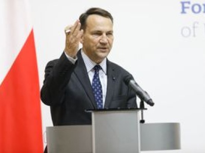 Sikorski reaguje na awanturę ws. słów o Krymie