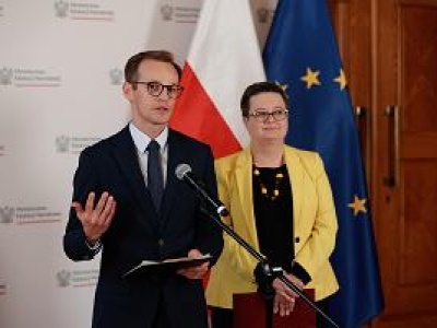 Głos zabrało prawie 12 tysięcy osób. Rewolucyjny pomysł MEN podzielił czytelników Gazeta.pl [SONDA]