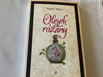 „Olejek różany” od biskupa Krzysztofa Nitkiewicza