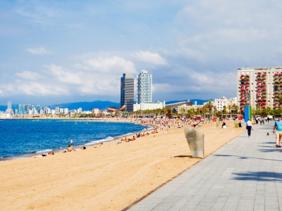 Hiszpańskie plaże o krok zniknięcia. Dowożenie piasku nie jest rozwiązaniem