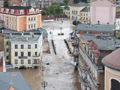 Pomoc dla powodzian. Wiemy, jaką kwotę planuje przeznaczyć rząd