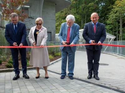 Jacek Majchrowski otworzył nową ptaszarnię w krakowskim zoo (ZDJĘCIA)