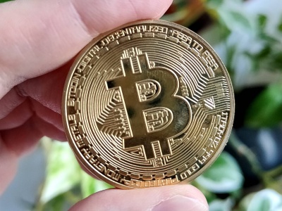 Bitcoin przebije 100 tys. dol.? Rekord zależy od wyborów w USA