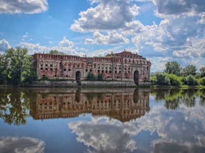 Najdłuższy budynek w Europie. Ma 2250 metrów i ciekawą historię