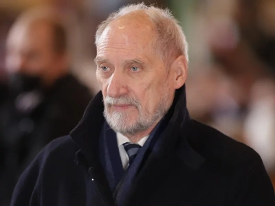 Macierewicz reaguje na plany MON ws. podkomisji smoleńskiej. „Nie mają praw”