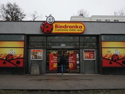 Gang Biedronki. Sklep przestaje wydawać naklejki. Klientom został mniej niż miesiąc na ich zbieranie