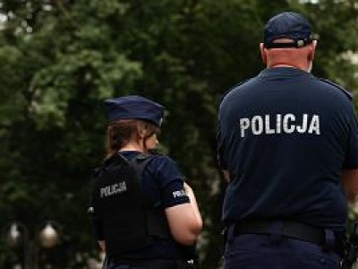 Kraków. Pomylił psa z dzieckiem i zgłosił porwanie. Policja wkroczyła do mieszkania