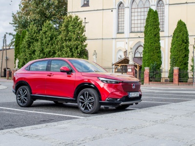 Test: Honda HR-V e:HEV – hybrydowy mieszczuch