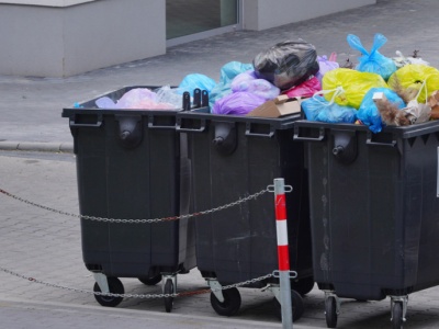 Kary za niesegregowanie odpadów. Stawki rosną, ale czy da się w tym znaleźć logikę?