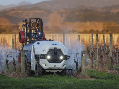 Taki robot to marzenie każdego polskiego sadownika. Wyręczy z wyjątkowo nielubianej czynności