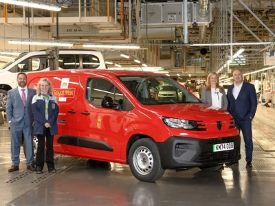 Peugeot i Royal Mail – nowa flota 2100 elektrycznych furgonetek