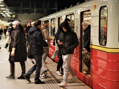 Została pobita w metrze, policja odprawiła ją z kwitkiem. „Agresorka wyglądała jak modelka”