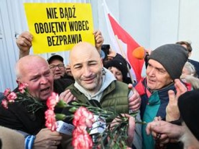 Ks. Olszewski na wolności. Prokuratura sprawdza pieniądze z kaucji