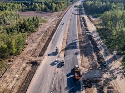 Najdłuższy drogowy plac budowy. W pięknym terenie powstaje 71 km ekspresowej trasy