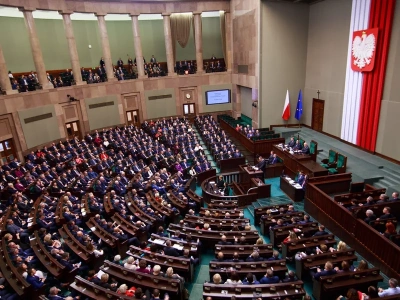 Bogucki zaskoczył z sejmowej mównicy. Zacytował utwór Arki Noego. „Mamo, ja jestem”