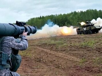 Stugny i Javeliny sieką ich ile wlezie. A oni dalej nacierają! (WIDEO)