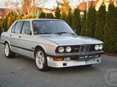 BMW 535i E28 1985 – 64900 PLN – Dębe Wielkie