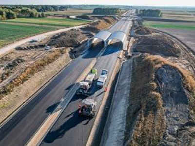 Najdłuższy plac budowy w Polsce. Aż pięć odcinków 71-kilometrowej 