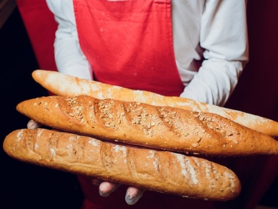 Hakerzy żądają od francuskiej firmy 125 tys. dolarów w bagietkach